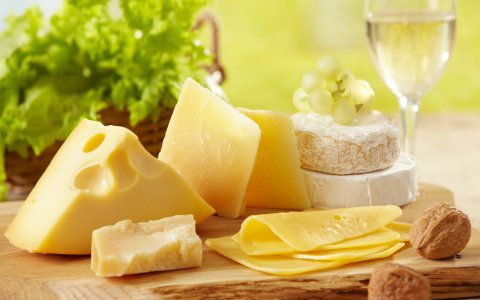 Produkcja przekąsek z sera- praca bez języka od poniedziałku!