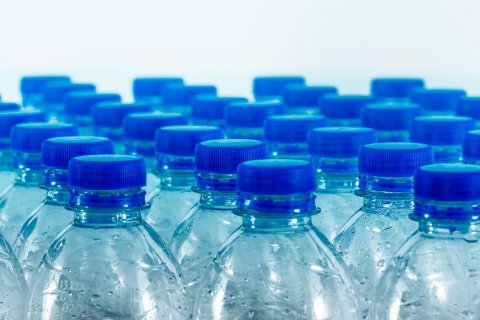 Produkcja plastikowych pojemników-3 zmiany ! 15.72  euro brutto